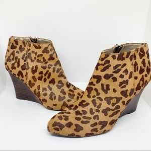 EUC Adrienne Vittadini Sarah Leopard Wedge Bootie